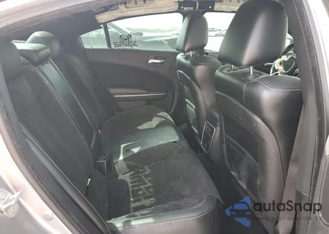 2015 Dodge Charger Srt 392 из США, поврежденный, VIN 2C3CDXEJ0FH915287